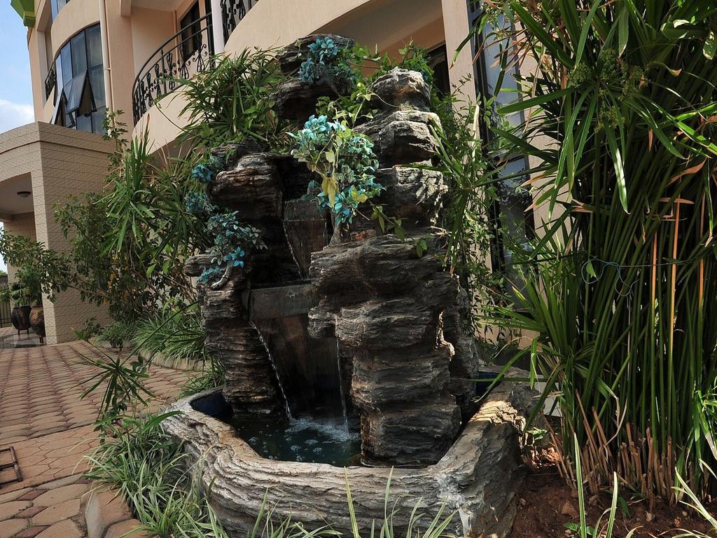Five To Five Hotel Kigali Exterior photo